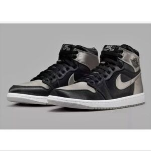 Nike Air Jordan 1 High Black Silver Metallic Women’s Size 11